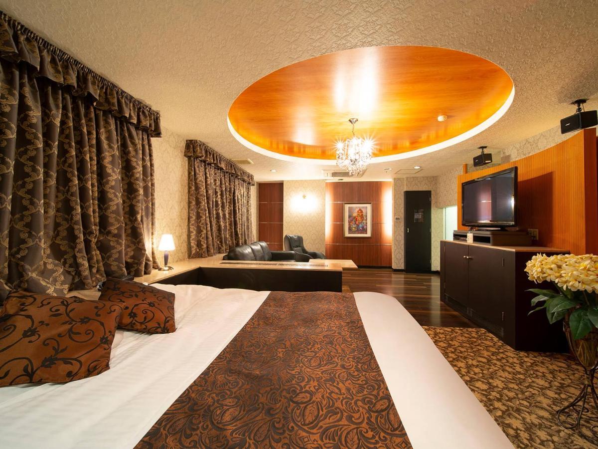 Hotel U'S Kouroen (Adults Only) Нішіномія Екстер'єр фото